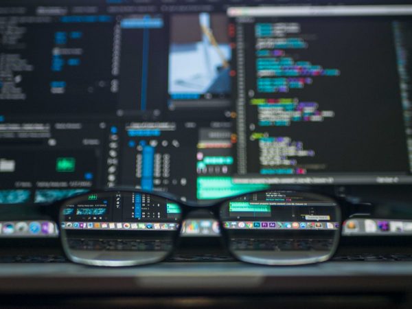 Guide on Coding vs Programming : What’s The Difference