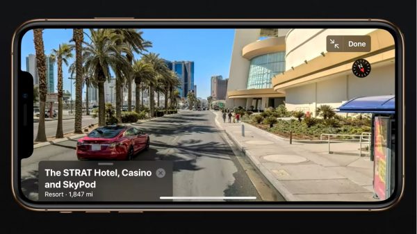 Apple Maps Look Around Feature