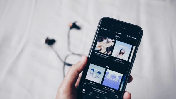 How to Use Spotify Pair With External Devices | Robots.net