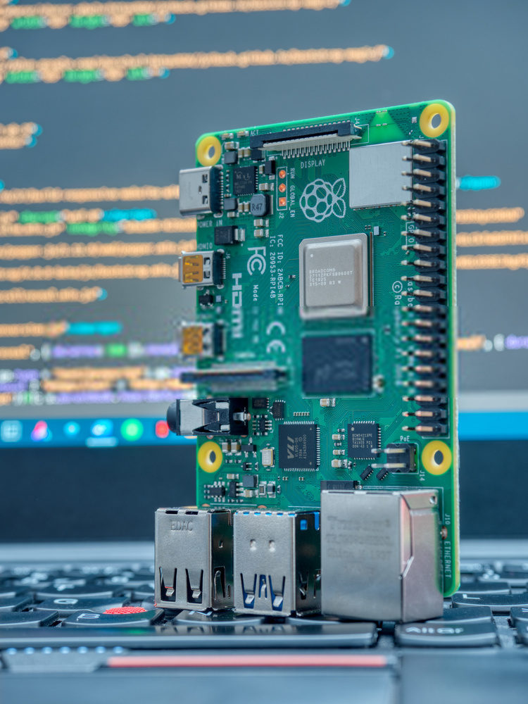 Raspberry Pi: What Is It and How Does It Work? | Robots.net