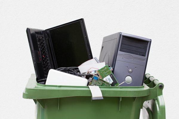 how to dispose a laptop