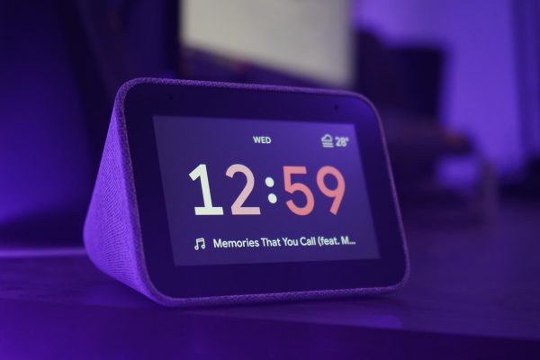 9 Best Smart Display Devices Perfect for Your Countertop