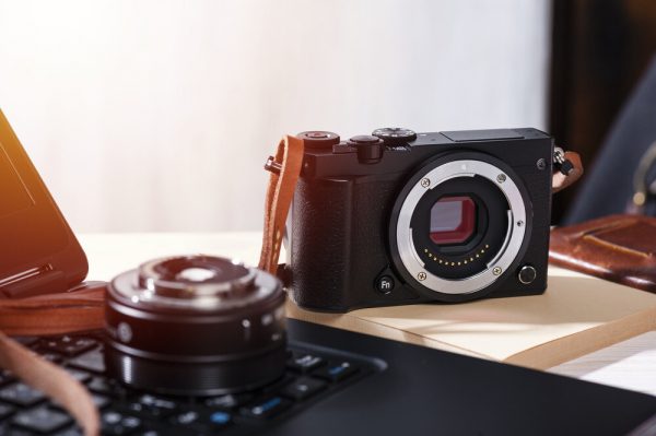 20 Best Mirrorless Cameras for the Modern Pro Photographer