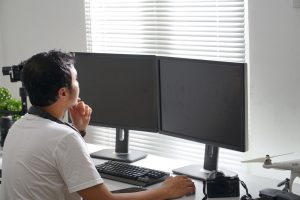 How to Set Up Dual Monitors for Your Work-From-Home Setup