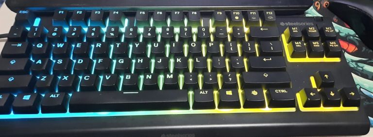 What Is a TKL Keyboard & What Are Its Uses? | Robots.net