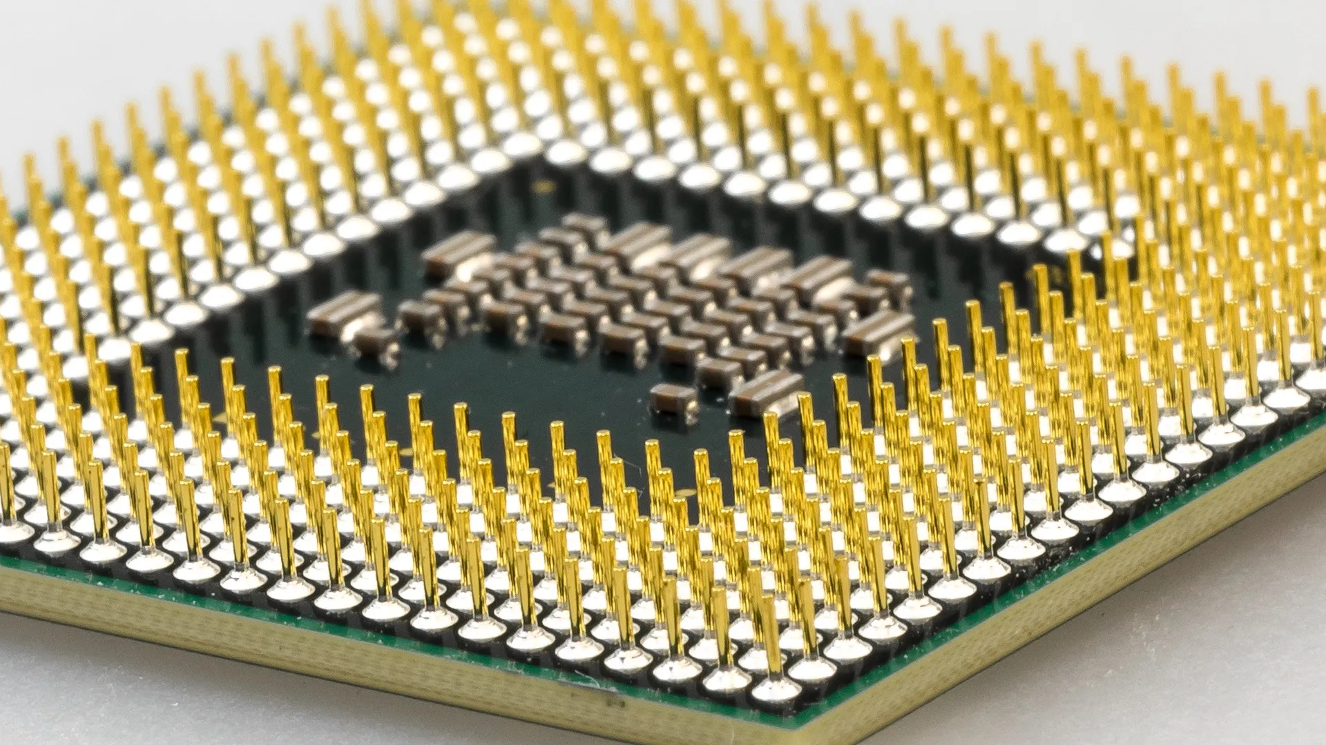how-many-pins-on-a-cpu