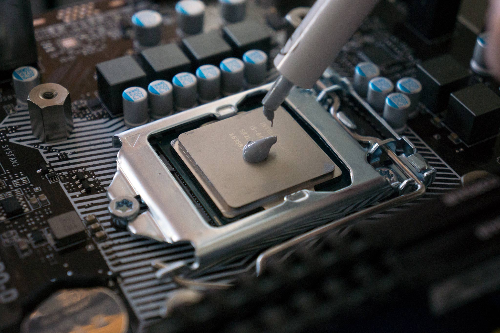 How Much Thermal Paste To CPU