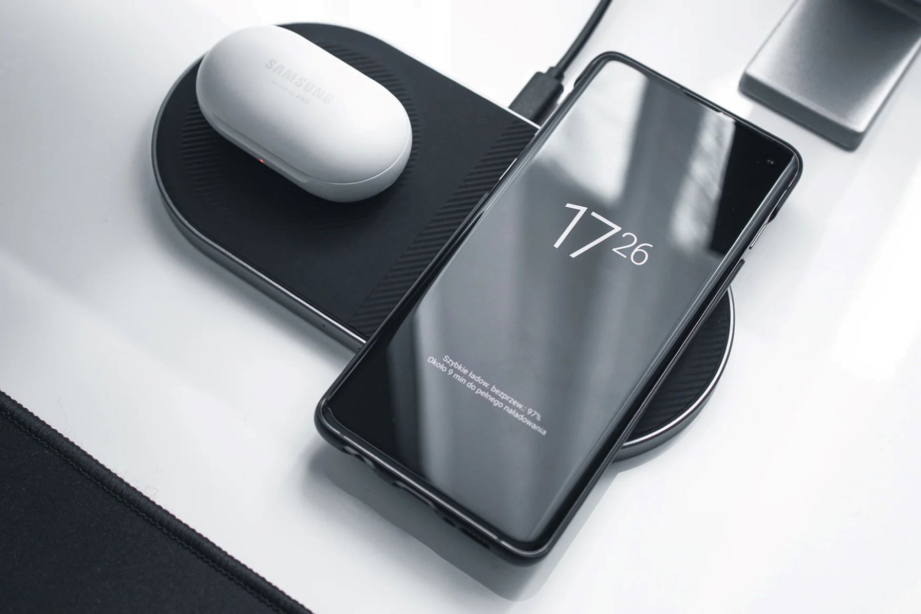 10 Amazing Dual Wireless Charger for 2024