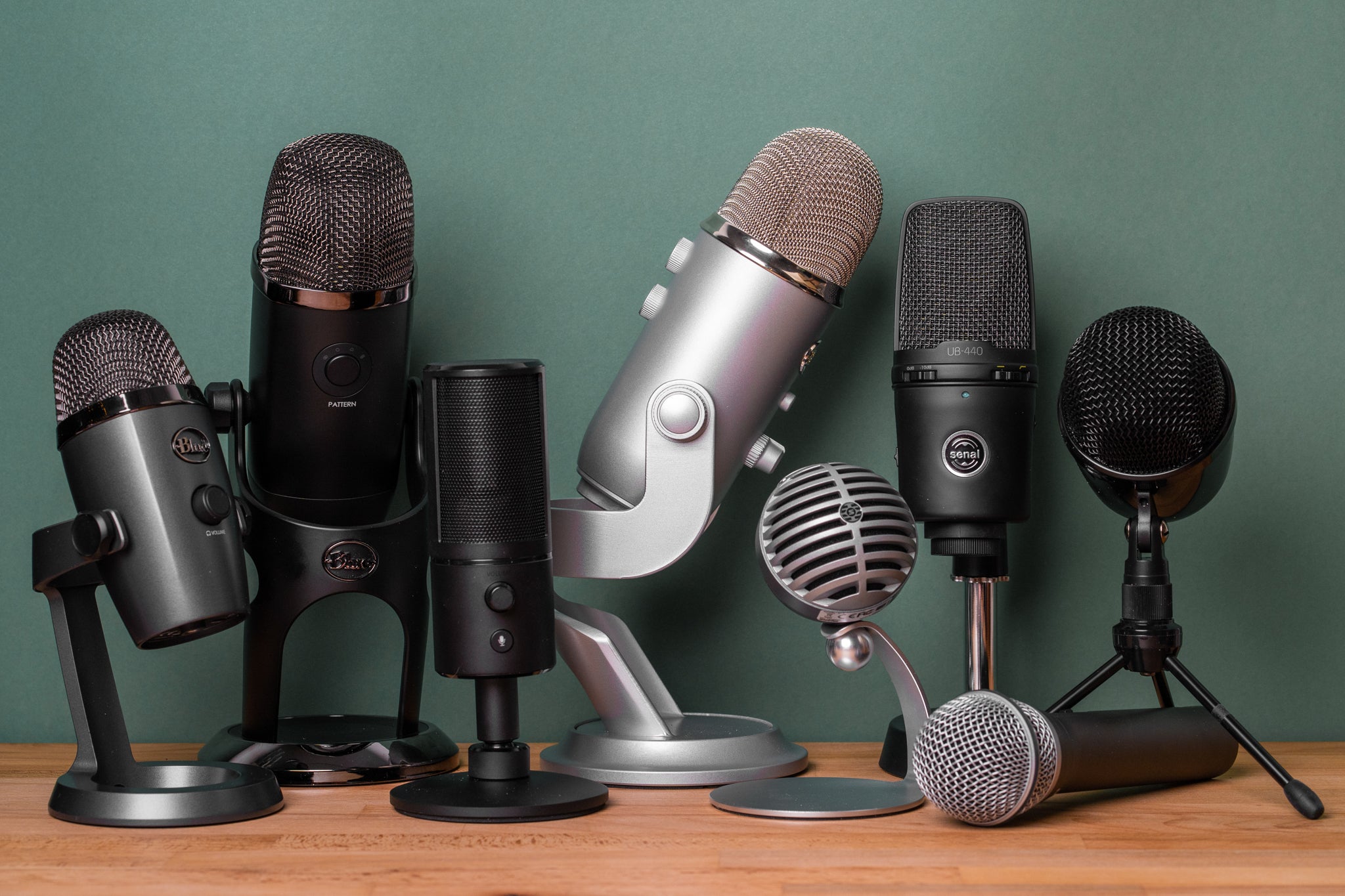 10-amazing-podcast-microphones-for-2023