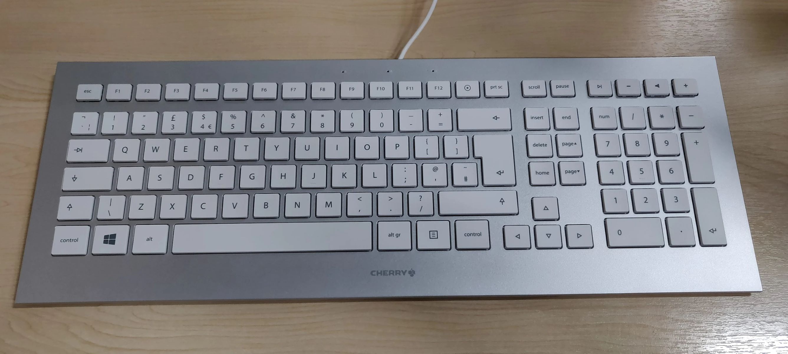 11 Amazing Flat Keyboard for 2023