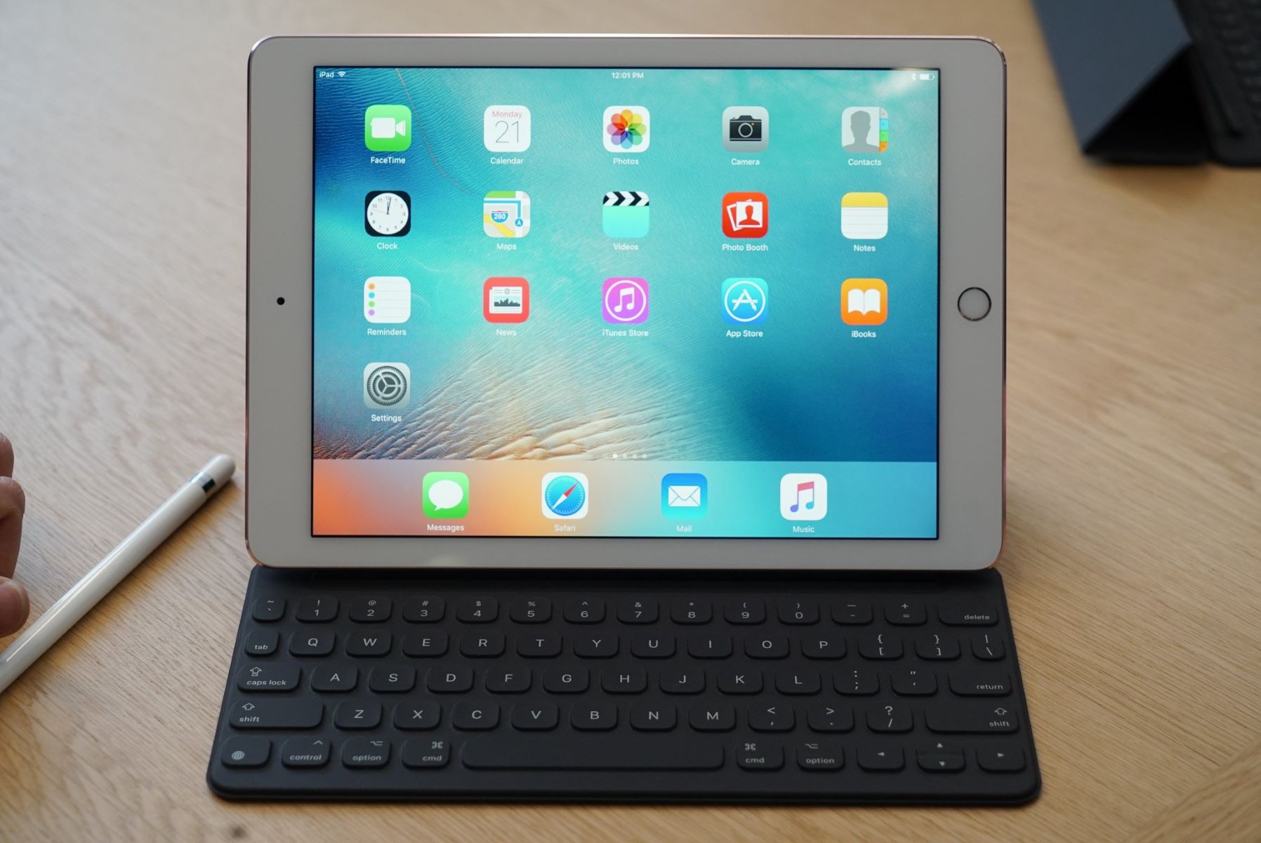 11 Amazing iPad 9.7 Keyboard for 2024