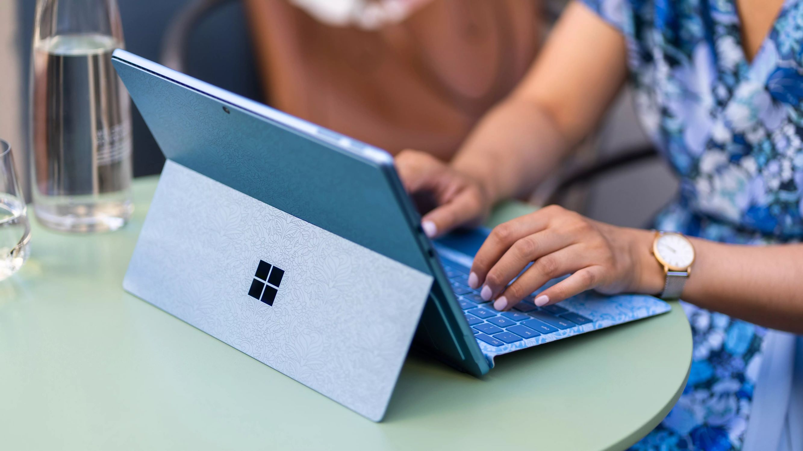 13-best-microsoft-surface-pro-keyboard-for-2023