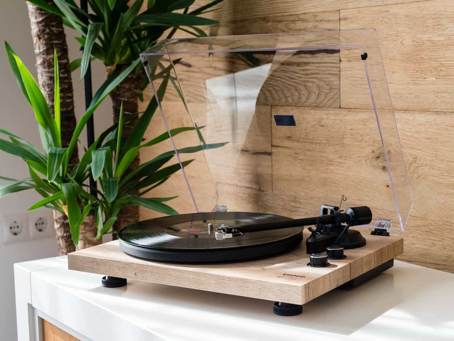 14-amazing-bluetooth-turntable-for-2023