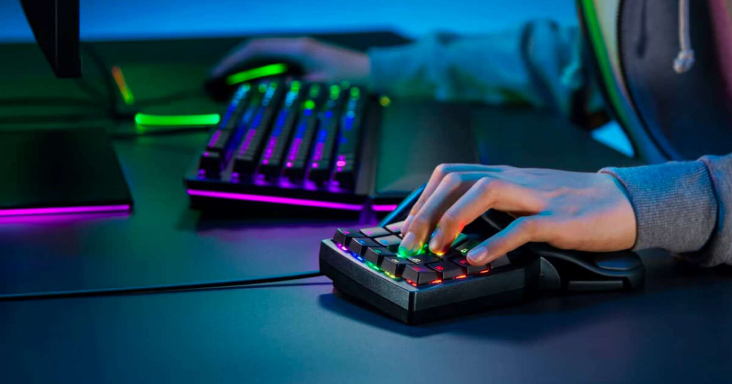 8 Best One Handed Gaming Keyboard for 2023