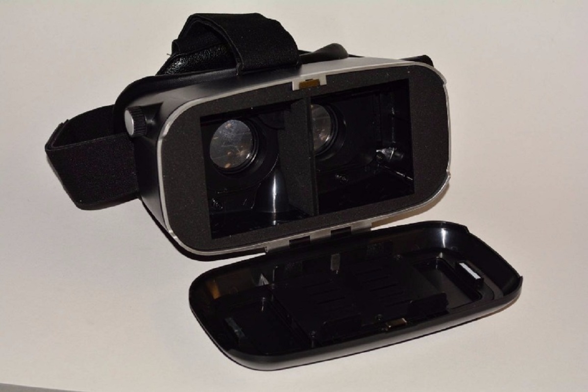 9-amazing-astoria-virtual-reality-headset-for-2023