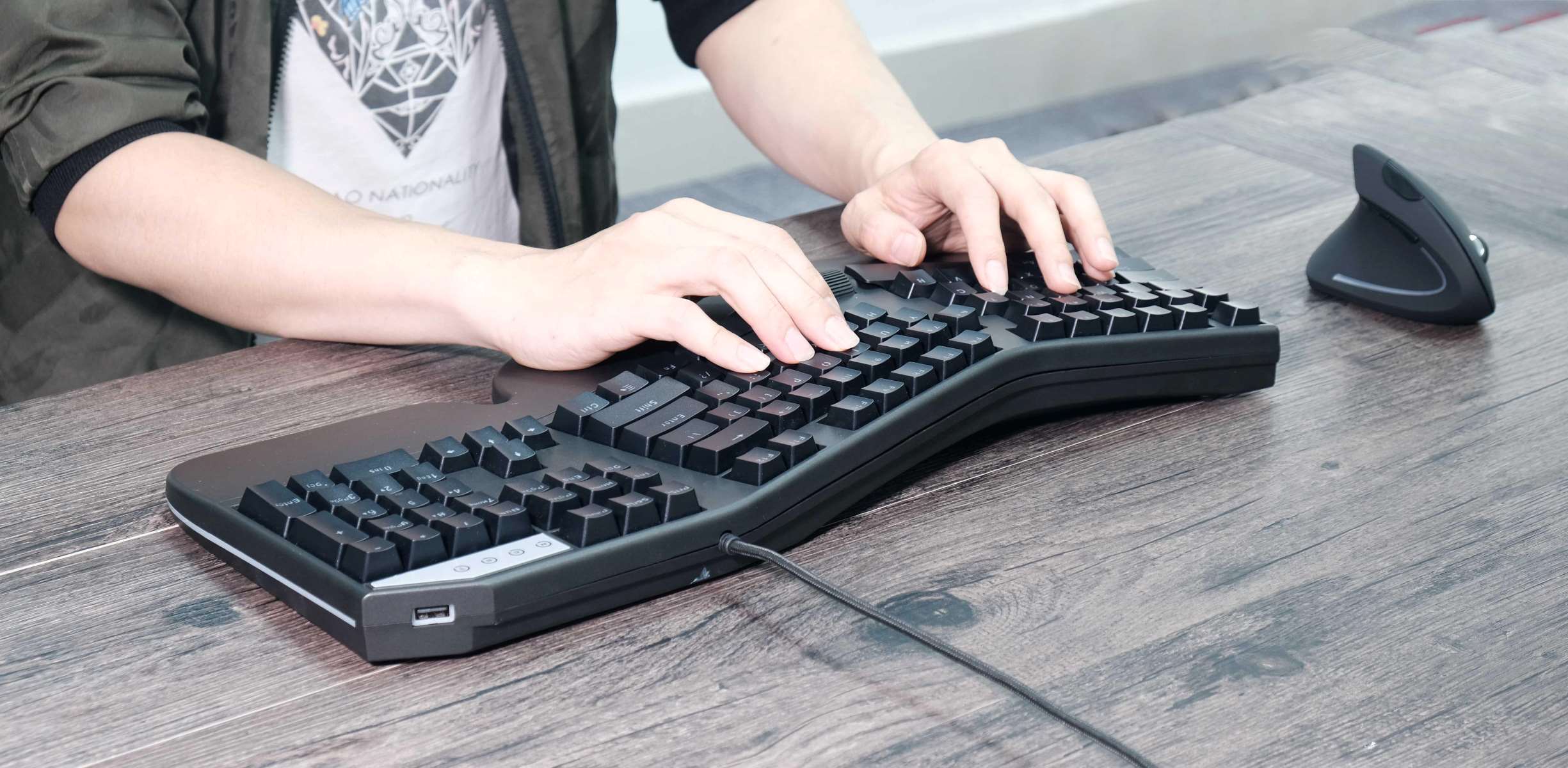 9-amazing-ergonomic-mechanical-keyboard-for-2023