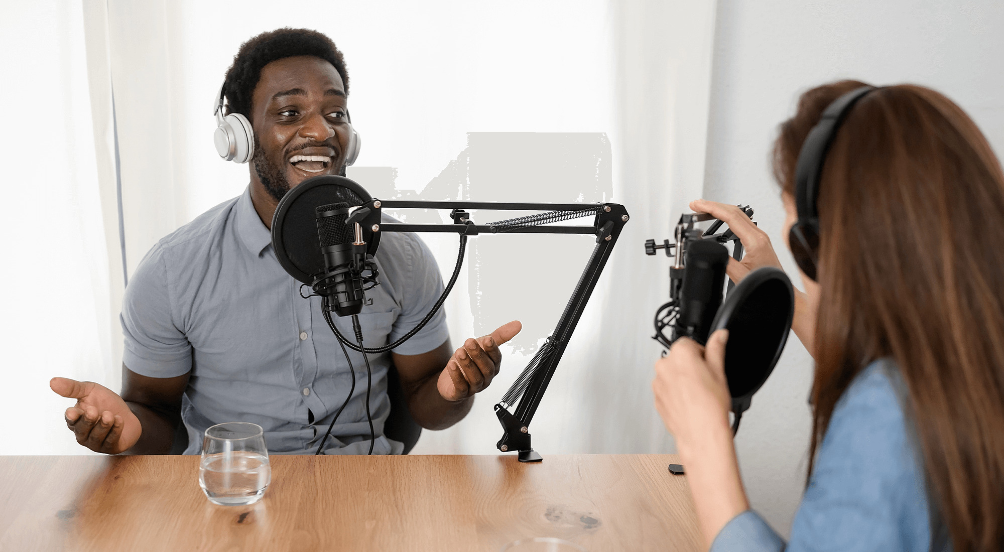how-to-get-on-a-podcast