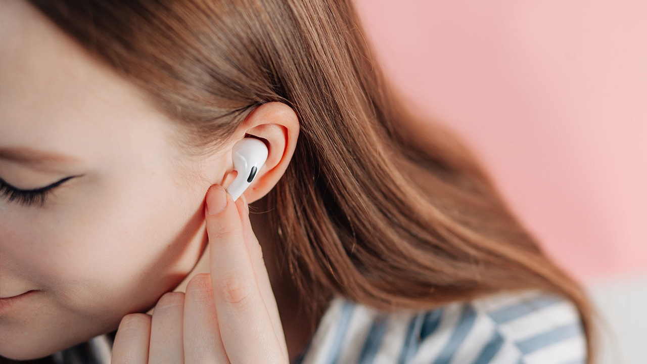 how-to-mute-airpods
