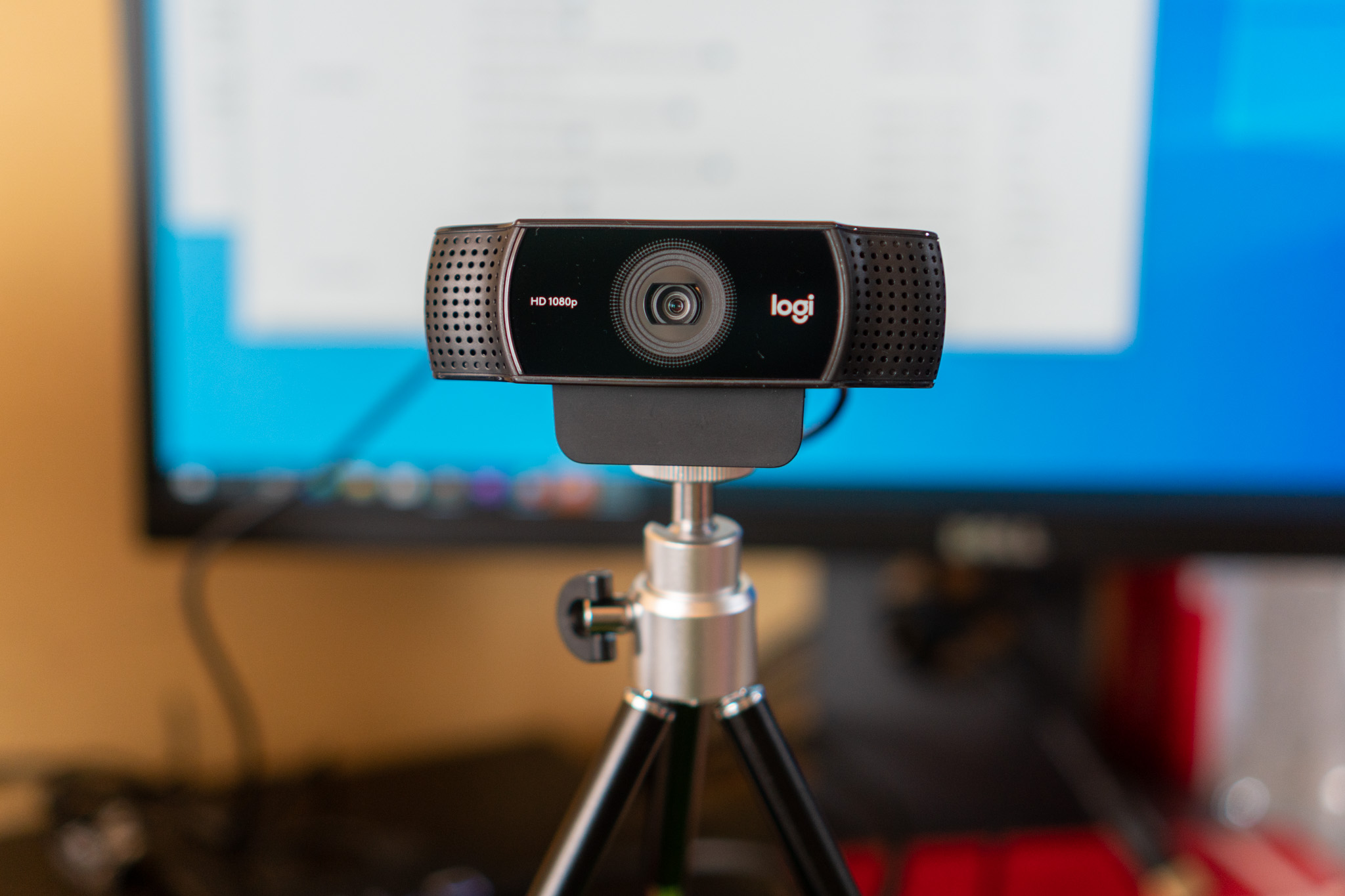 how-to-setup-logitech-c922-pro-stream-webcam