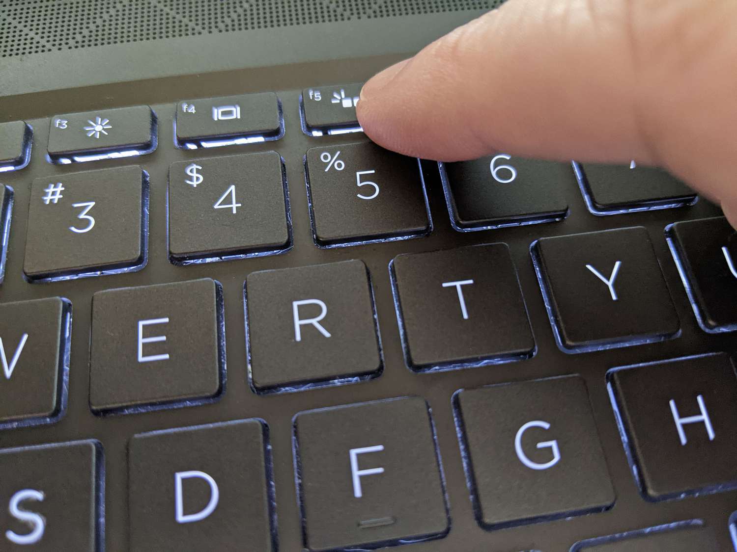 How To Turn On The Lights On My Keyboard