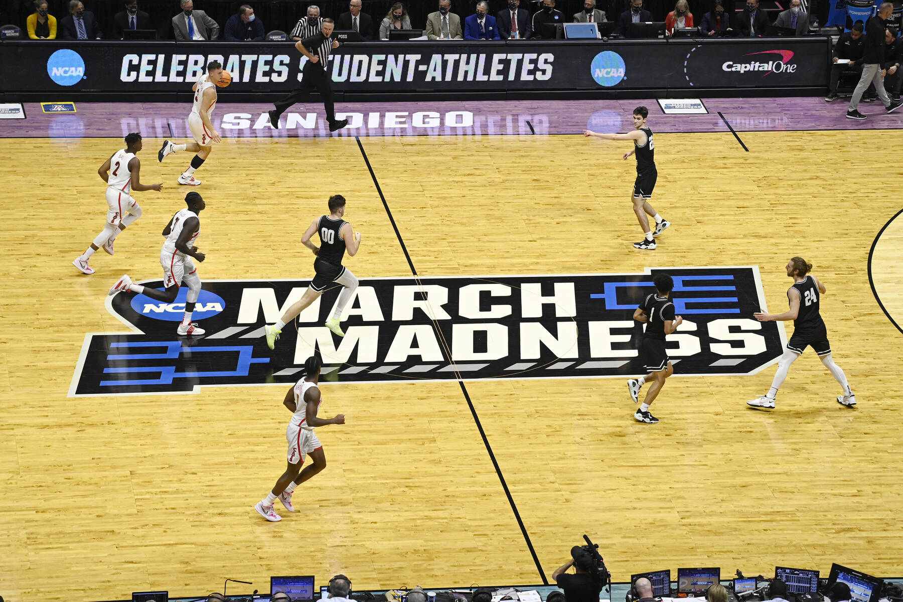 How To Watch The Ncaa Tournament Robots