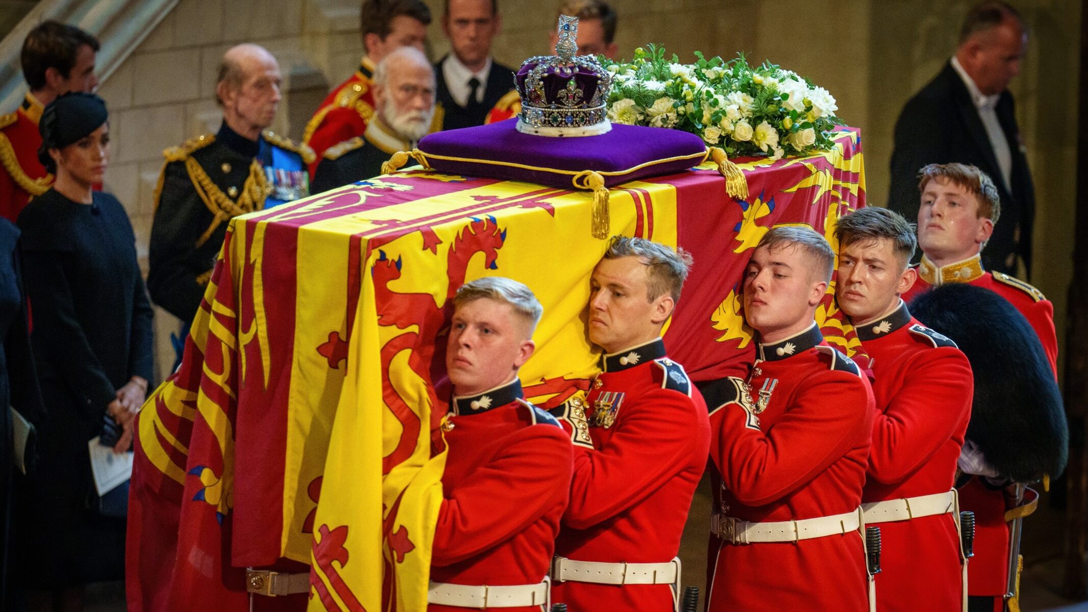 how-to-watch-the-queens-funeral