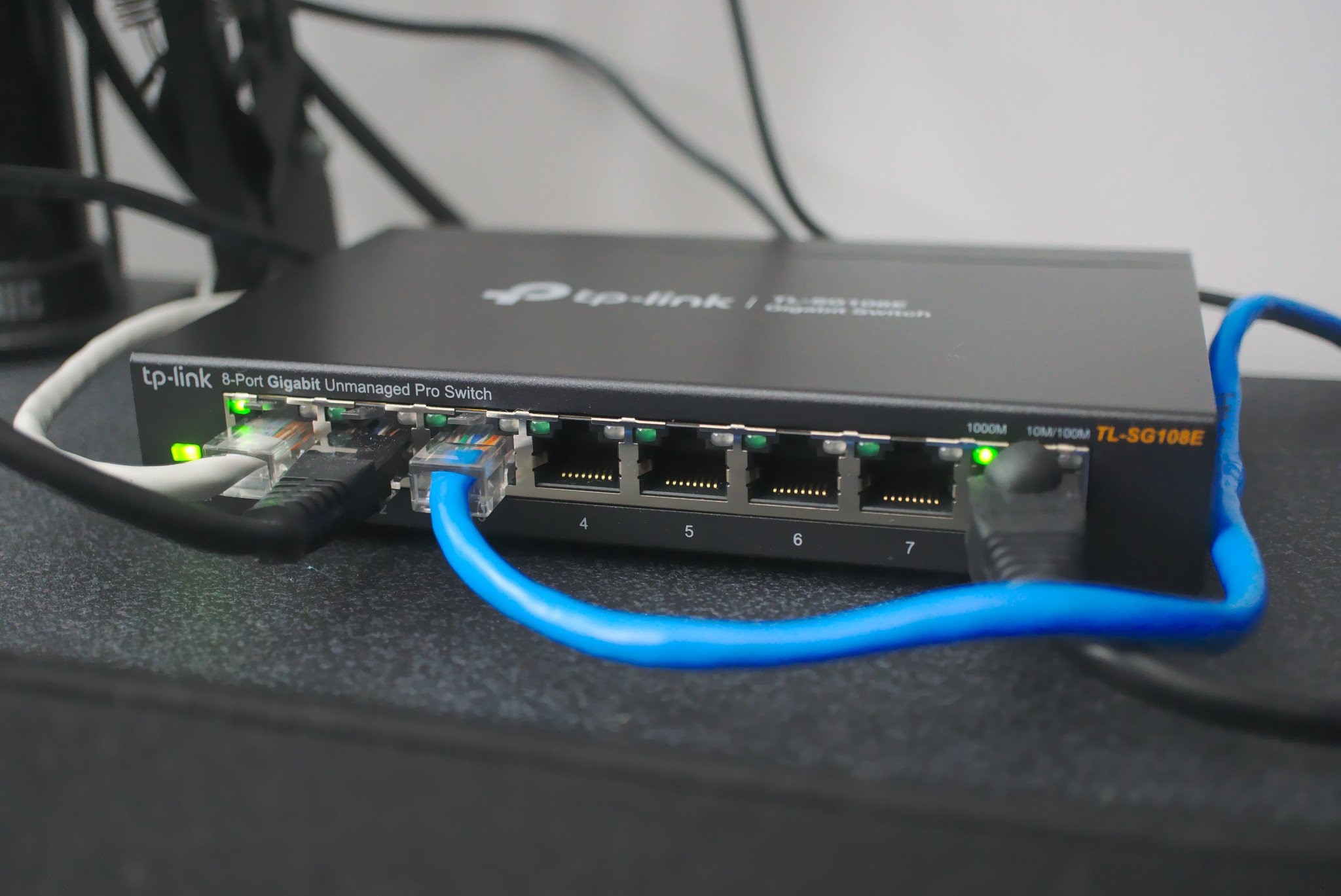 What Is An Unmanaged Ethernet Switch