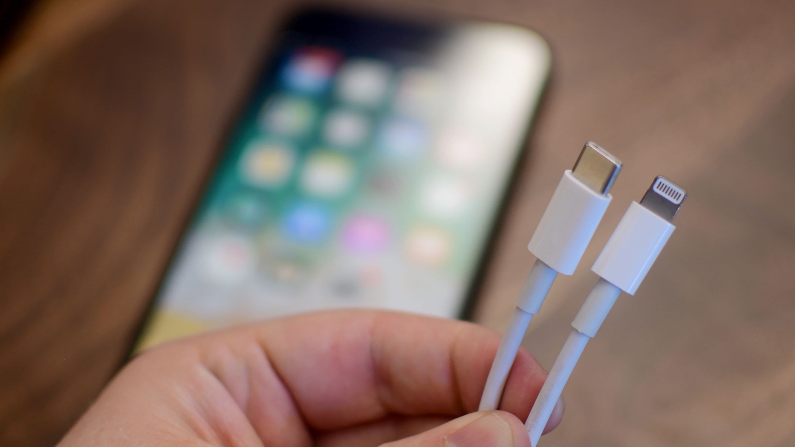 apple-abandons-lightning-connector-in-favor-of-usb-c-after-11-years