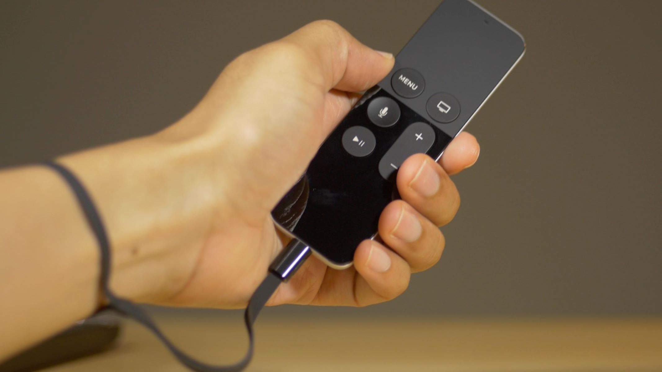 how-do-i-charge-my-apple-tv-remote