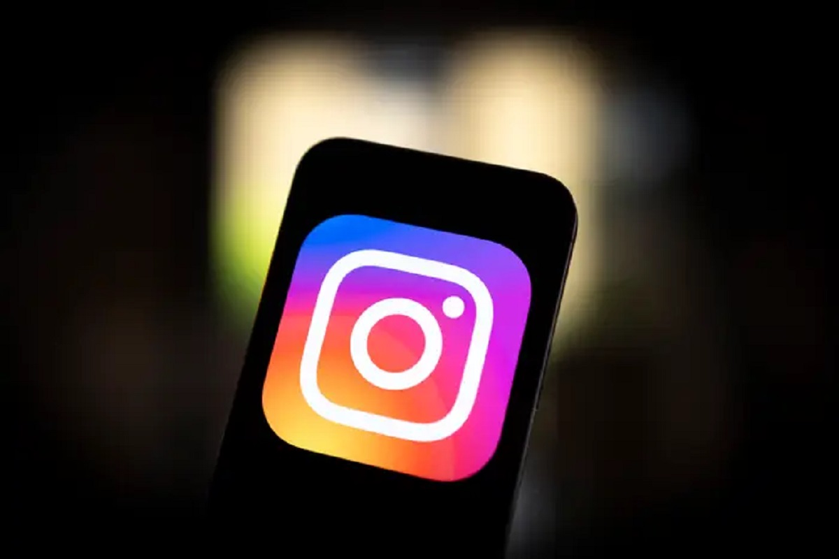 Instagram Testing New Feature To Share Feed Posts With ‘Close Friends’