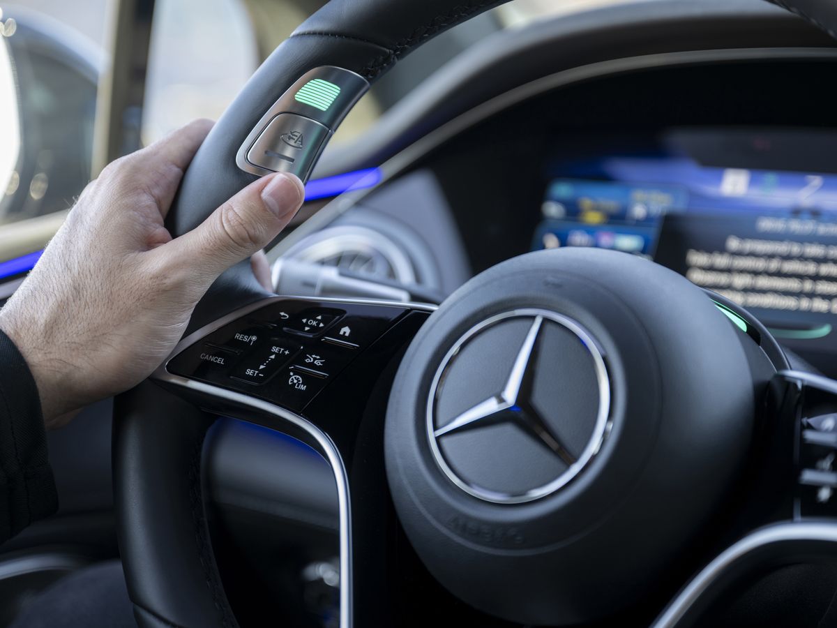 New Era Of Automated Driving: Mercedes’ Drive Pilot Takes The Wheel On LA Freeways