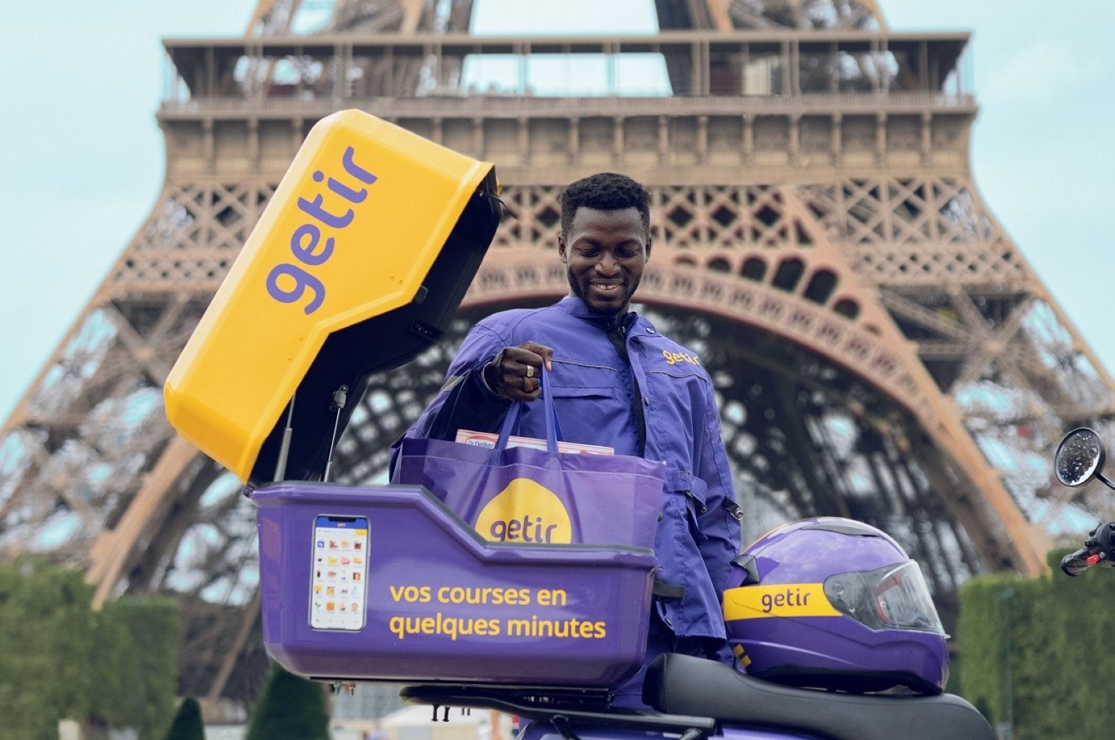 New Partnership Between Uber Eats And Getir To Revolutionize Grocery Deliveries In Europe