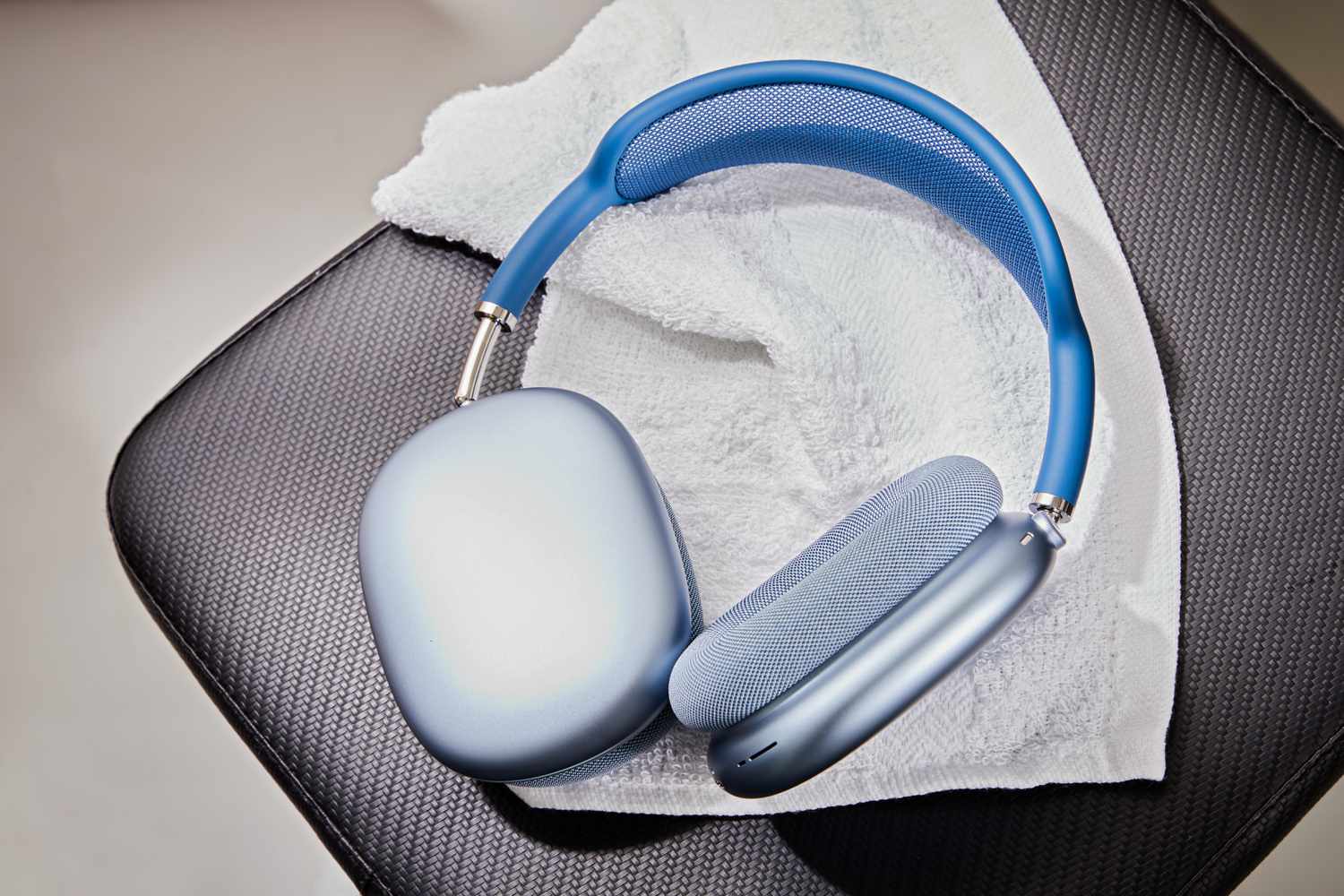 11 Best Noise Cancelling Head Phones For 2024