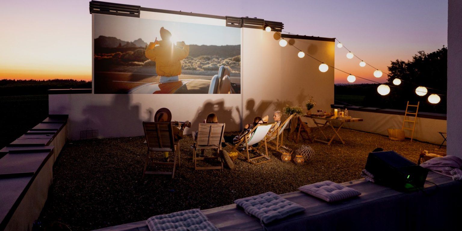 8 Amazing Outdoor Movie Projector For 2024