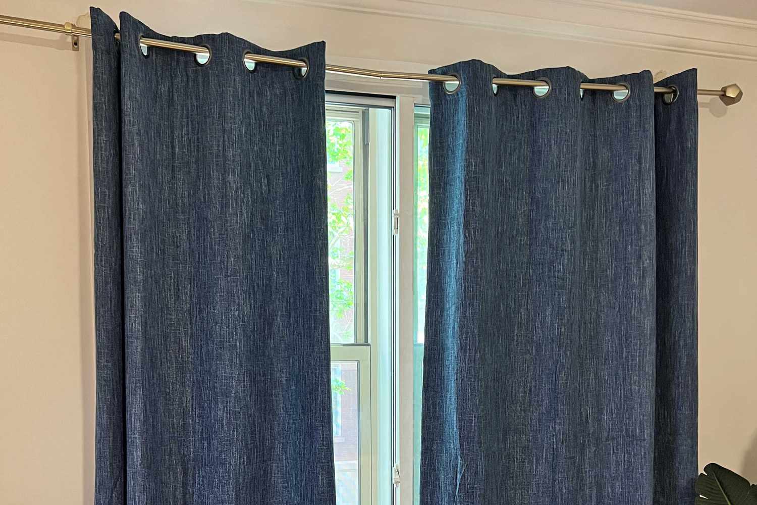 9 Amazing Noise Cancelling Curtains For 2024
