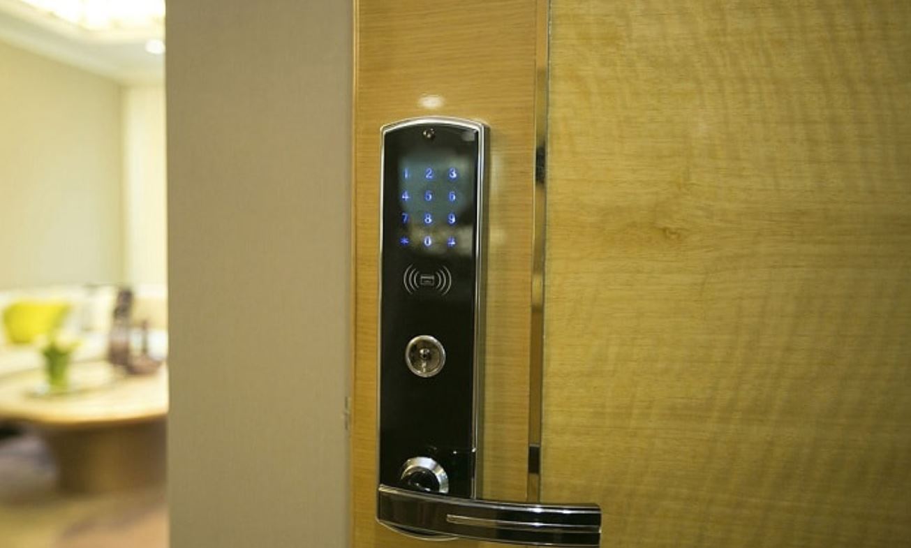 9 Amazing RFID Door Lock For 2023