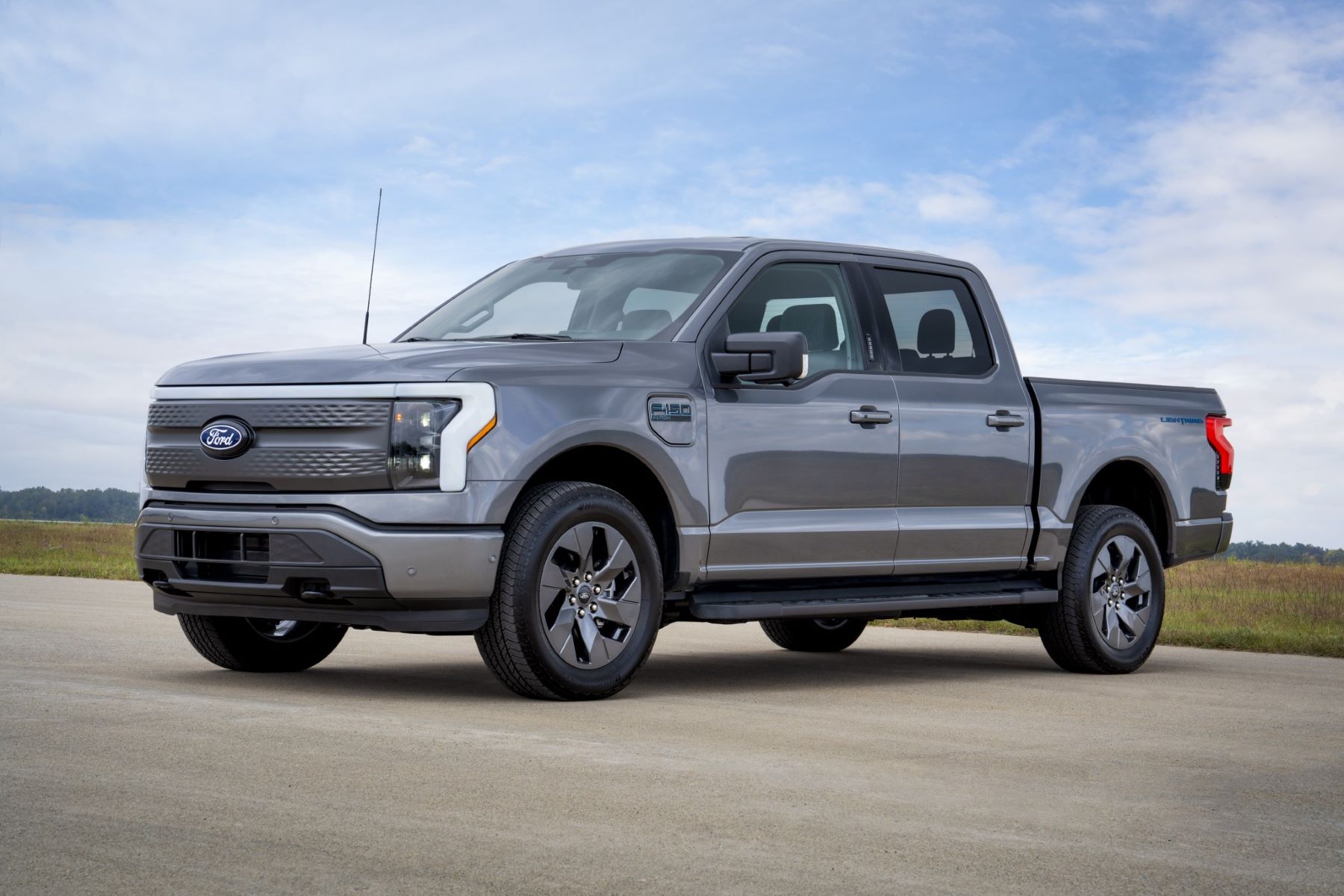 Ford Introduces New F-150 Lightning Flash With Enhanced Tech And Extended Battery Range