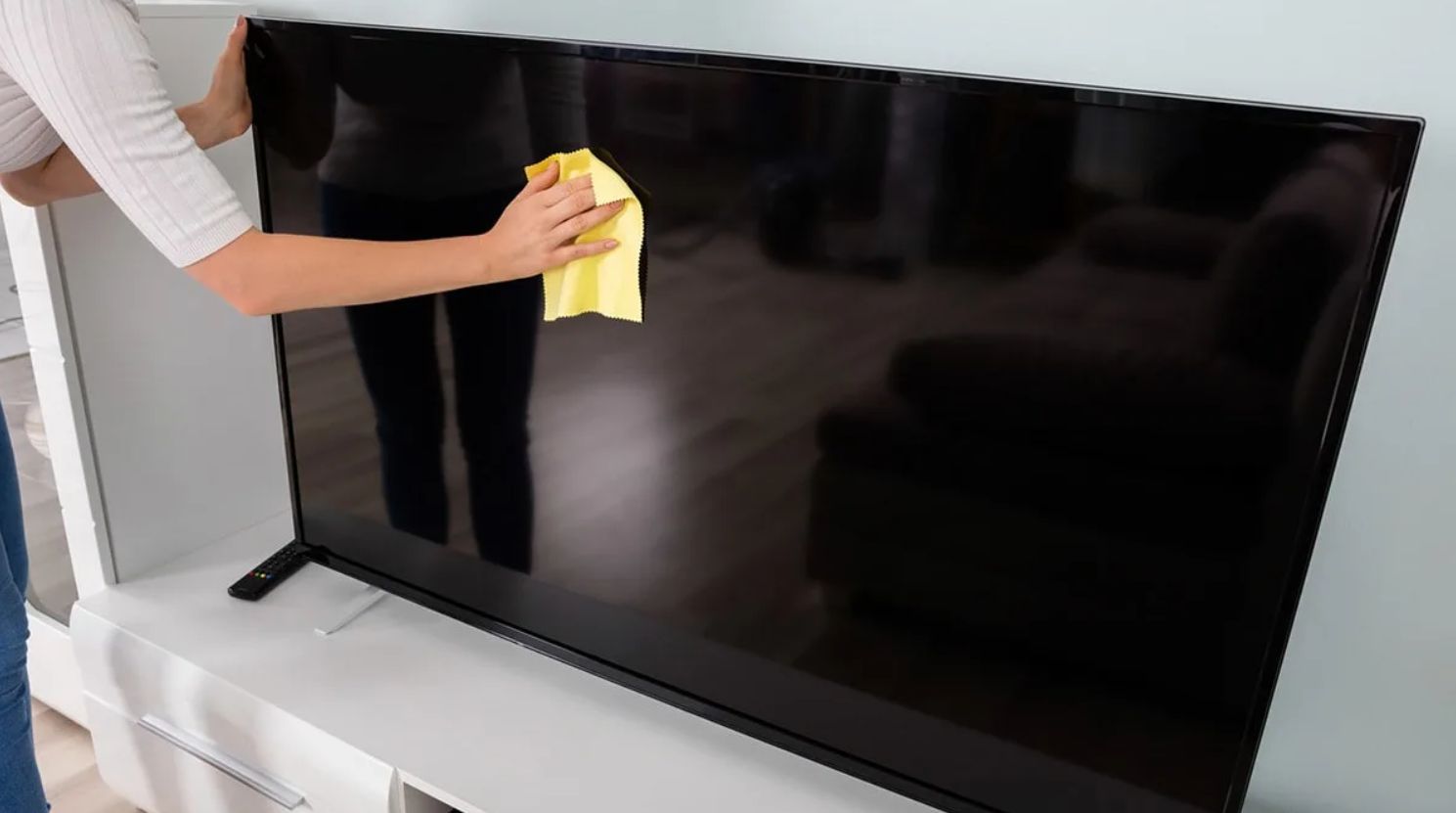 How Do You Clean Smart TV Screen