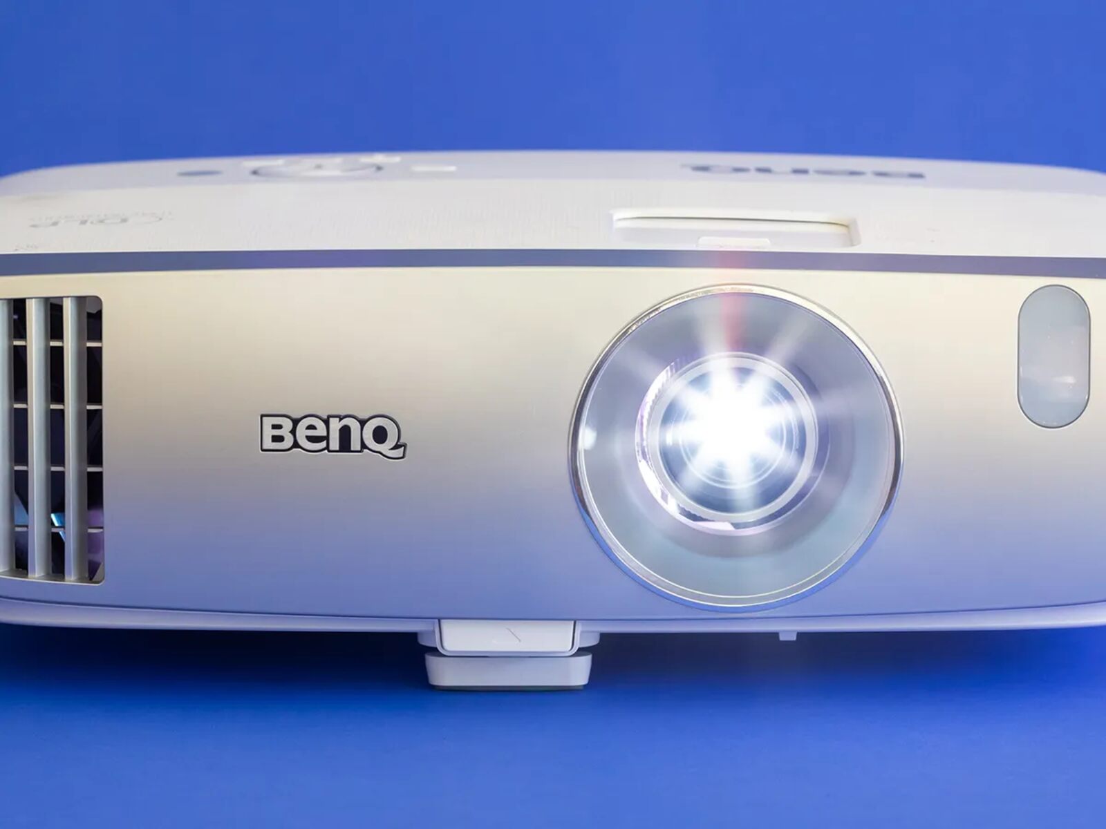 how-to-connect-a-dvd-player-to-a-projector
