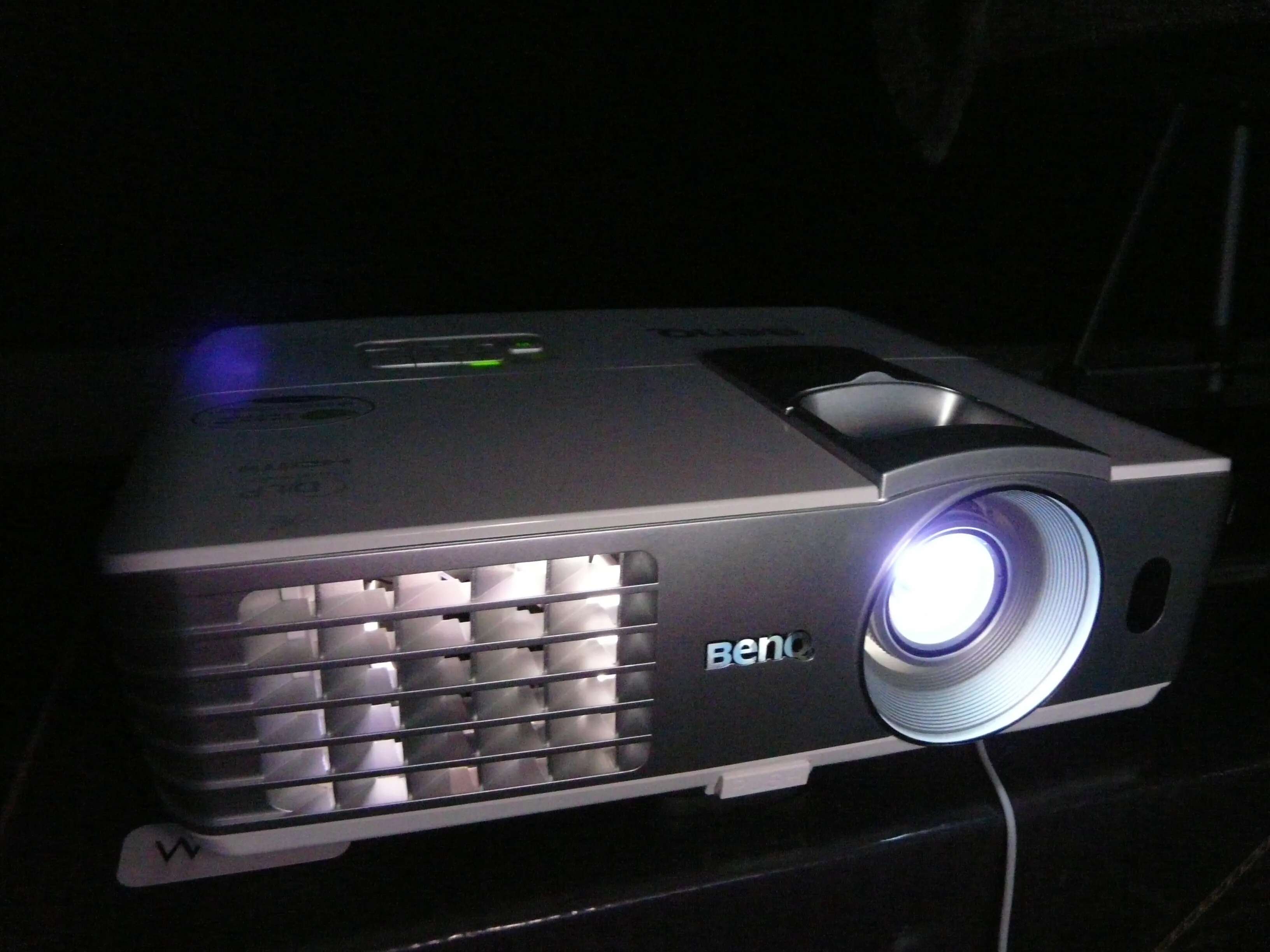 How To Connect Laptop To Benq Projector