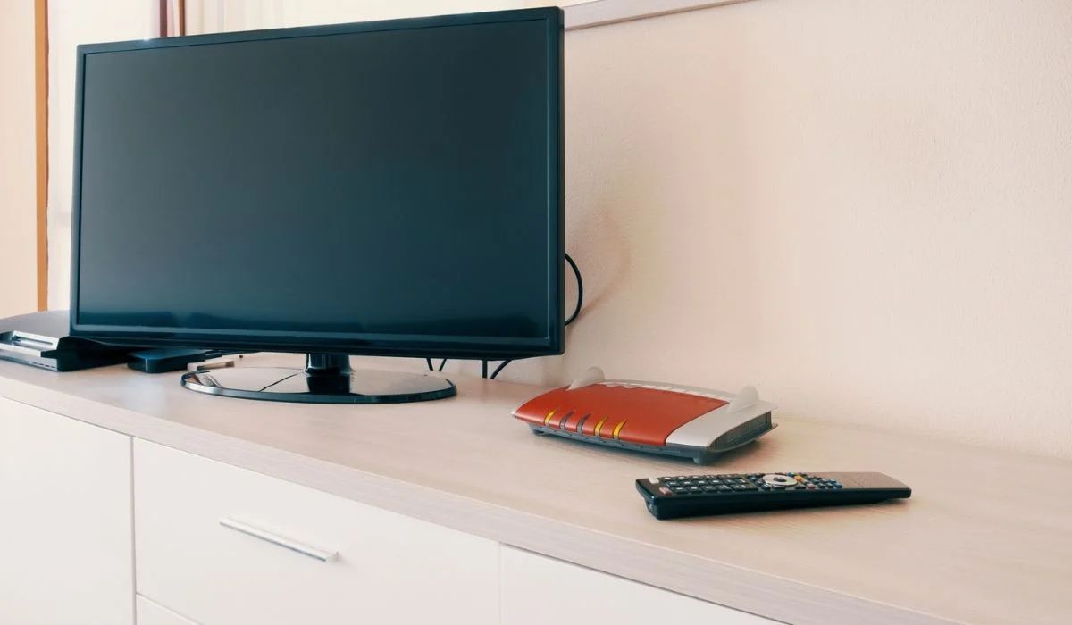 How To Connect My Smart TV To The Internet