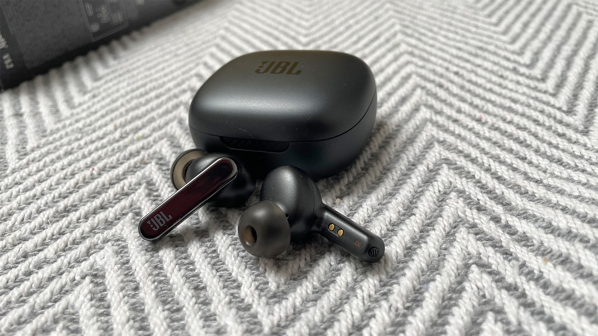 How To Connect To JBL Wireless Earbuds