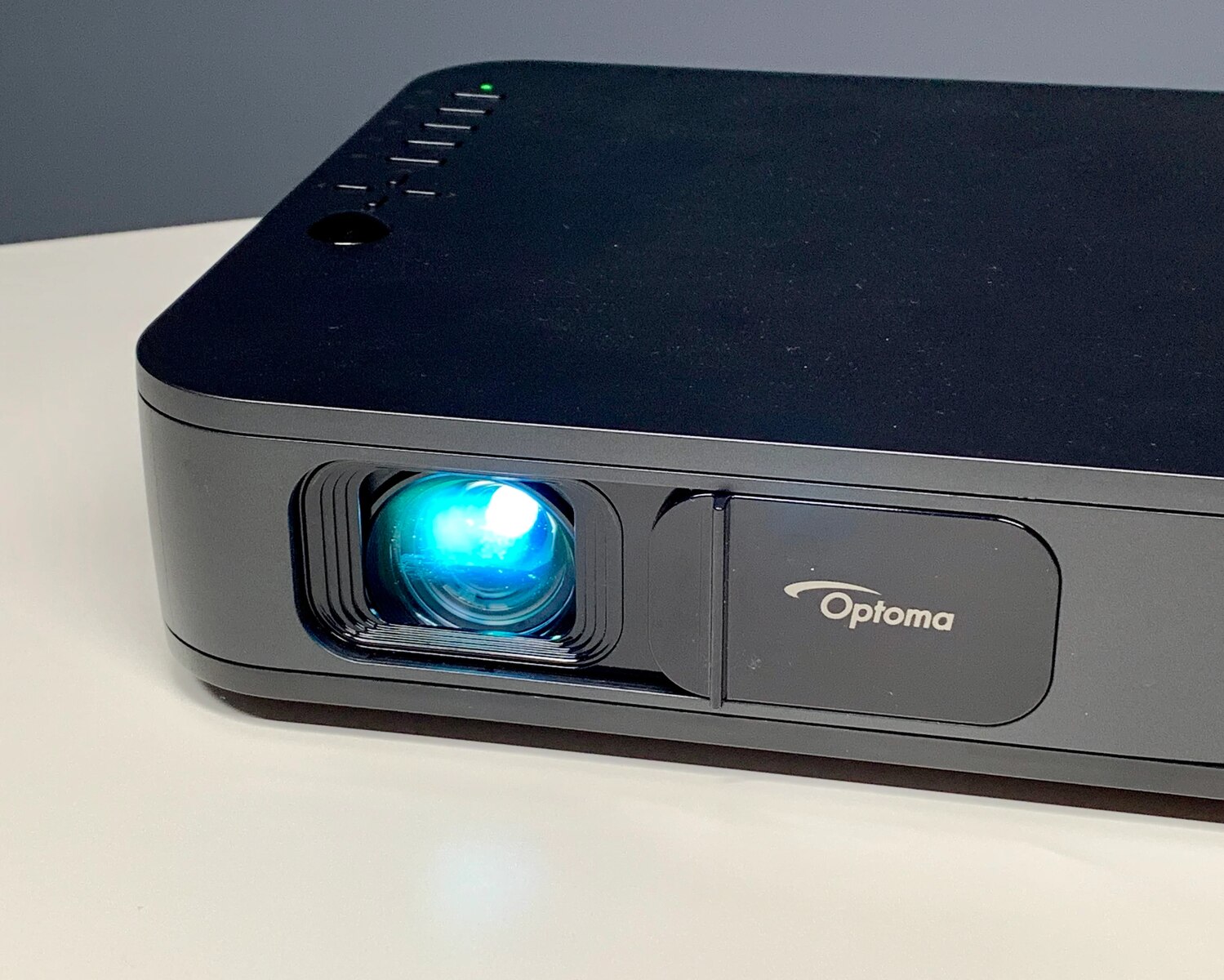 How To Connect To Optoma Projector Wireless