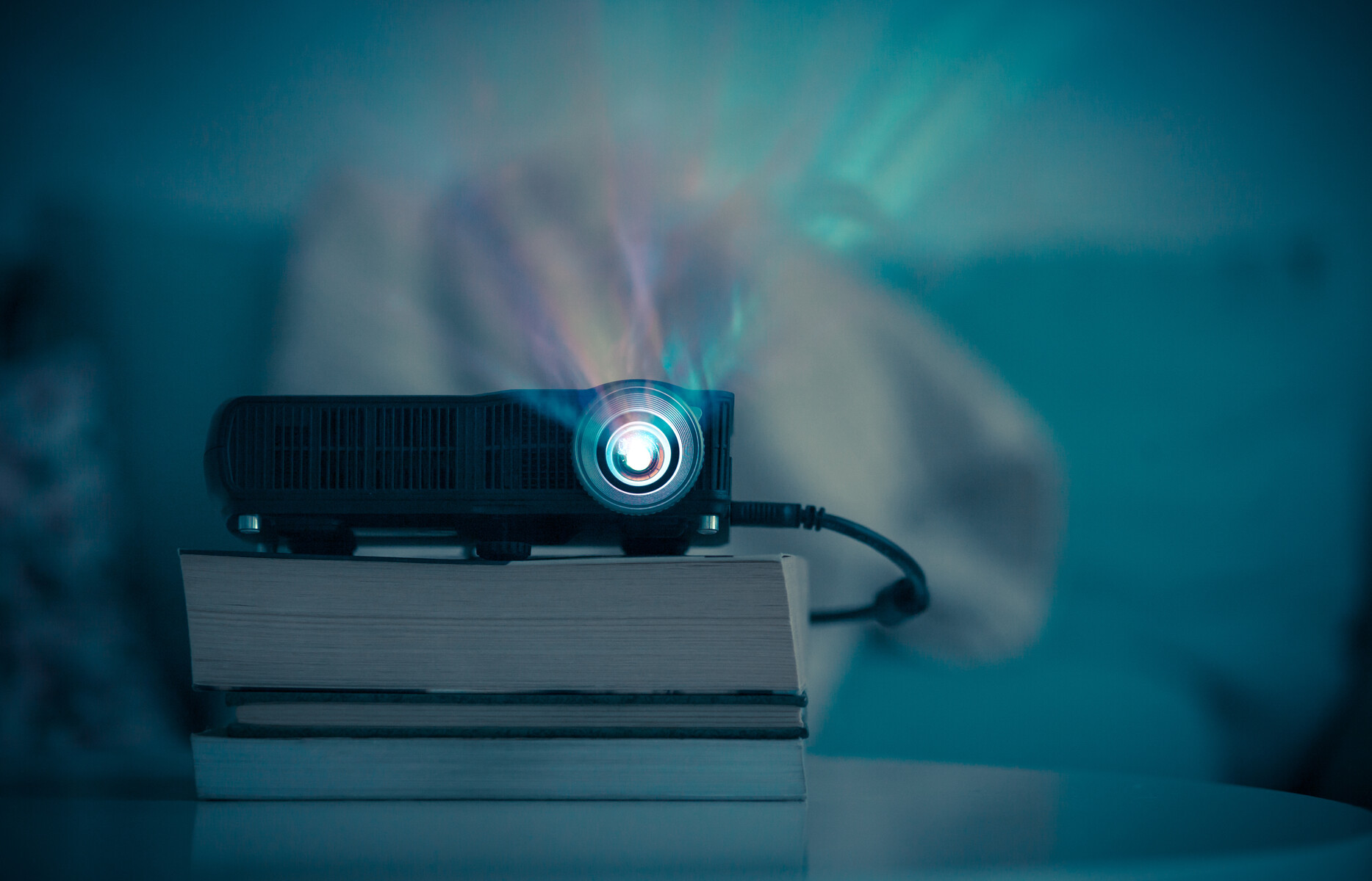 how-to-control-projector-with-phone
