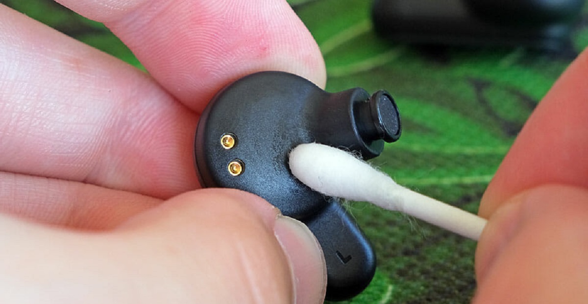 How To Dry Out Wireless Earbuds