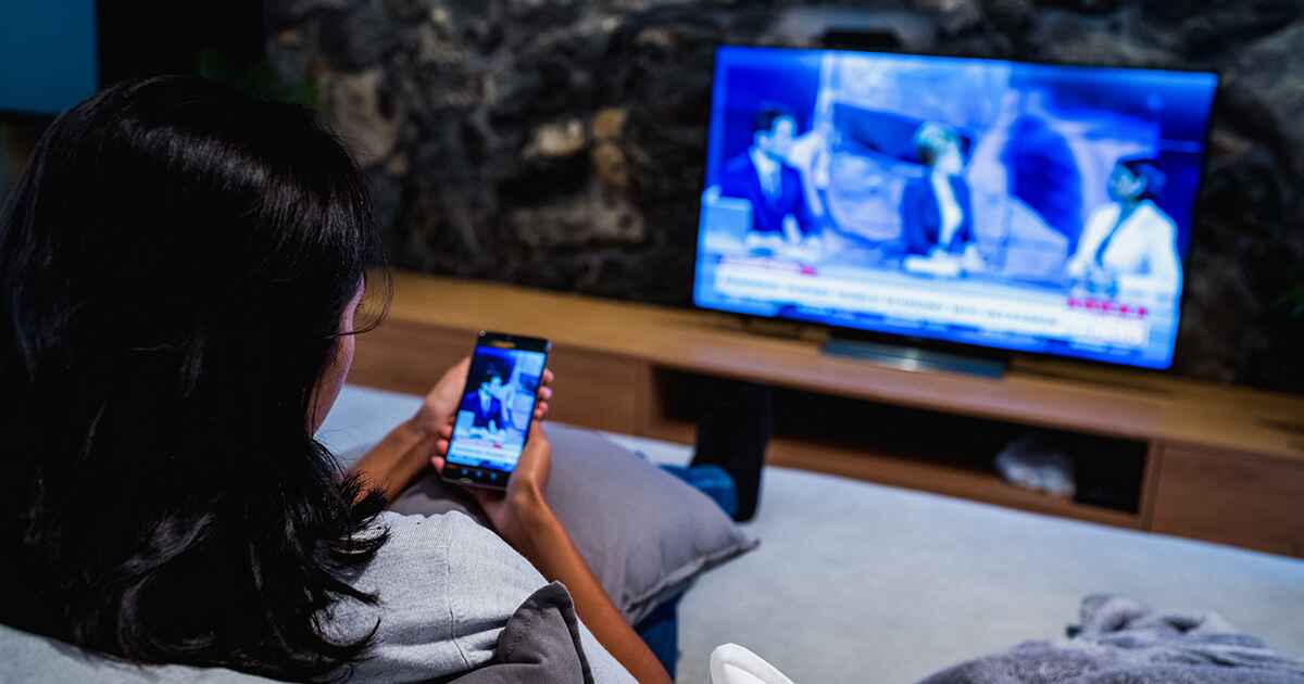 How To Hook Up IPhone To Smart TV