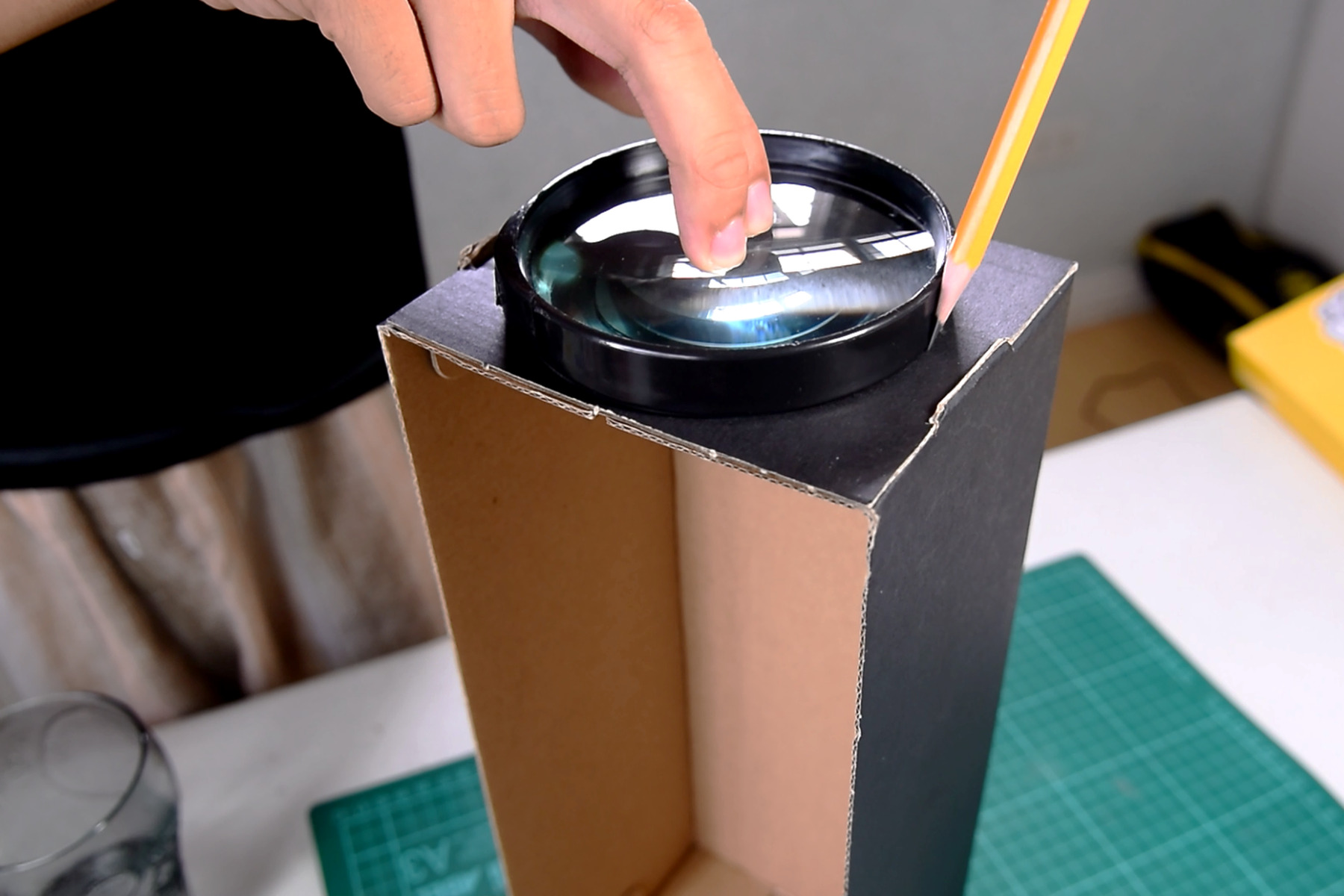 how-to-make-a-projector-at-home