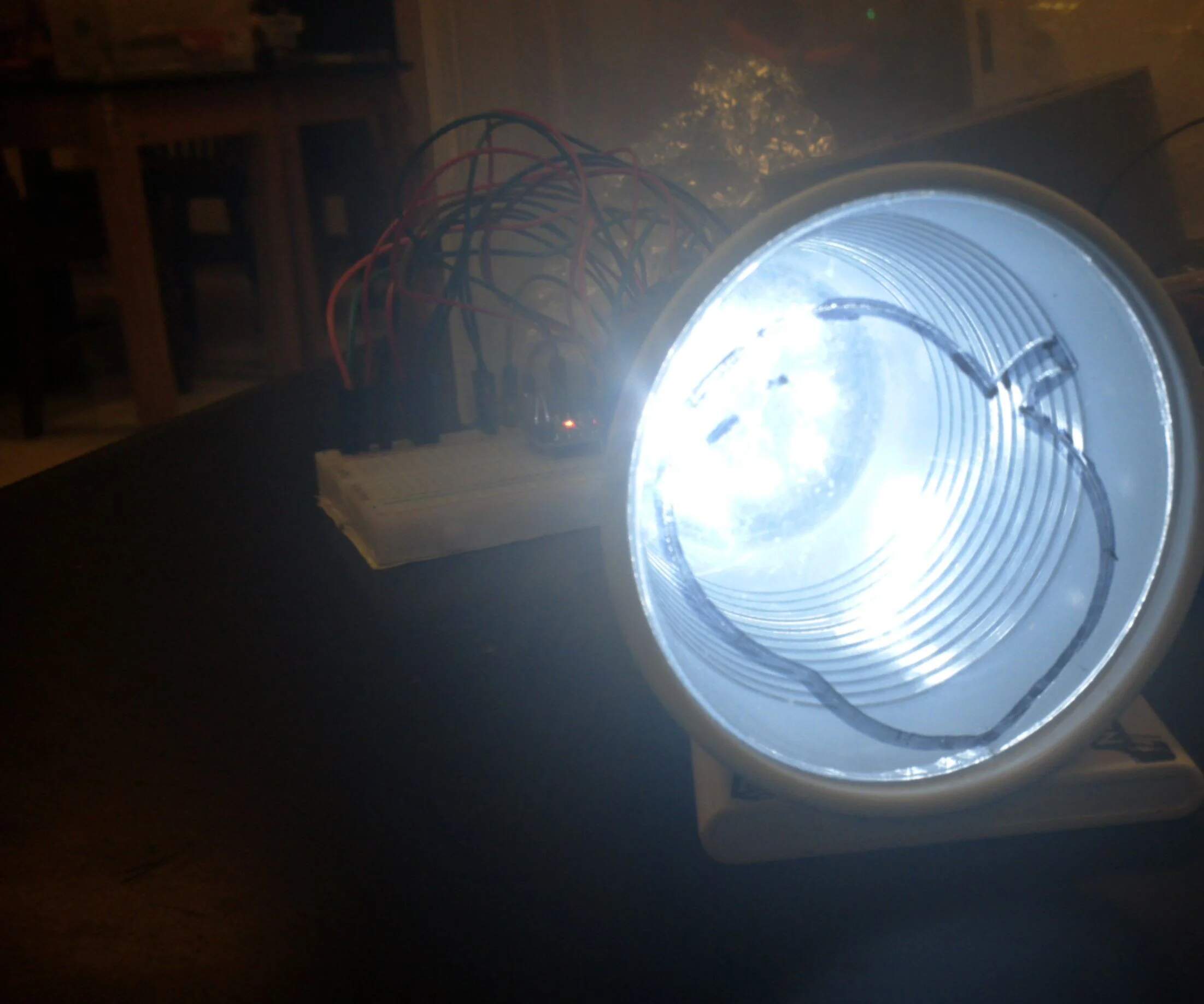 how-to-make-a-projector-with-a-flashlight