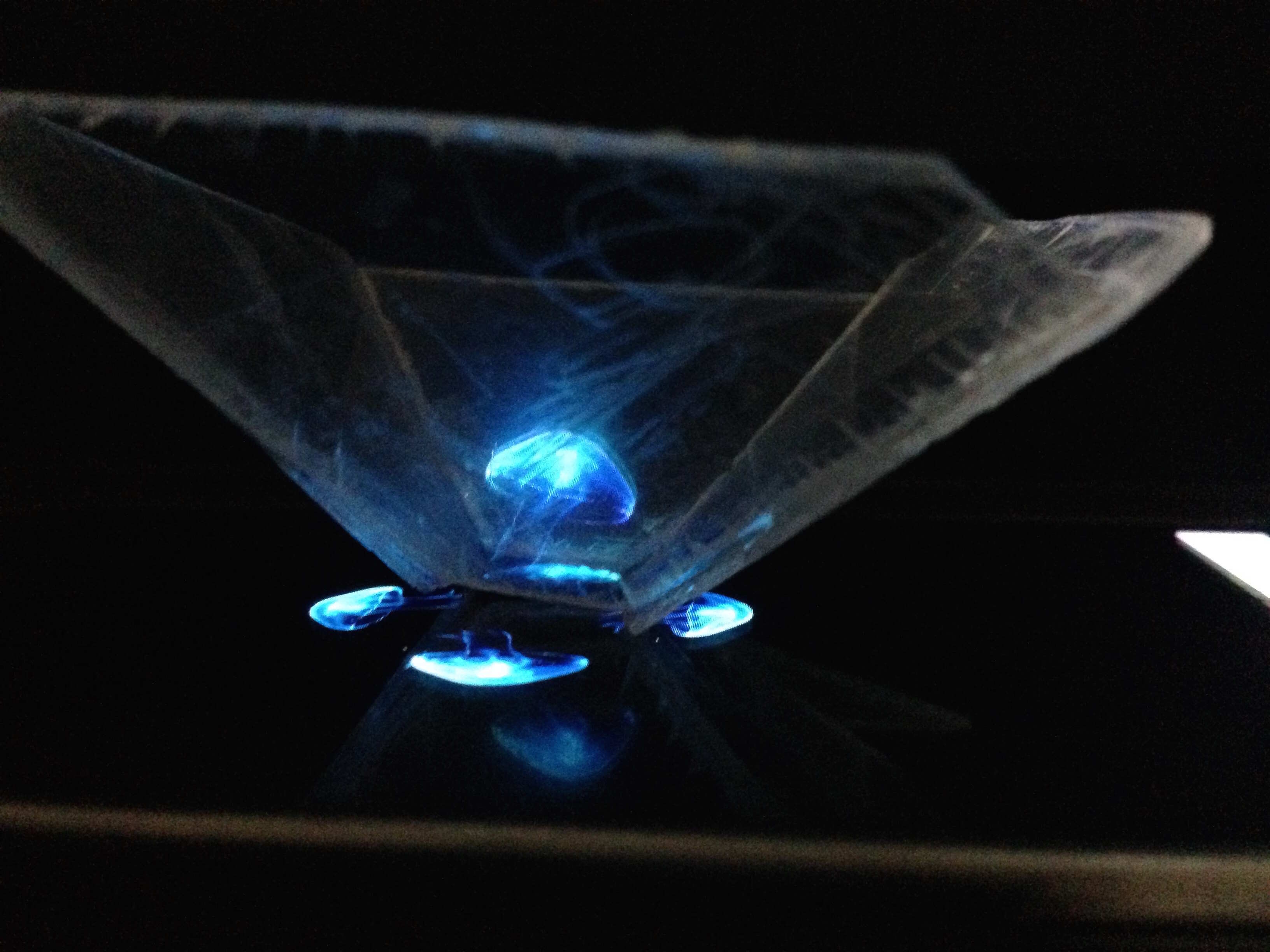 How To Make Diy Hologram For Smartphone