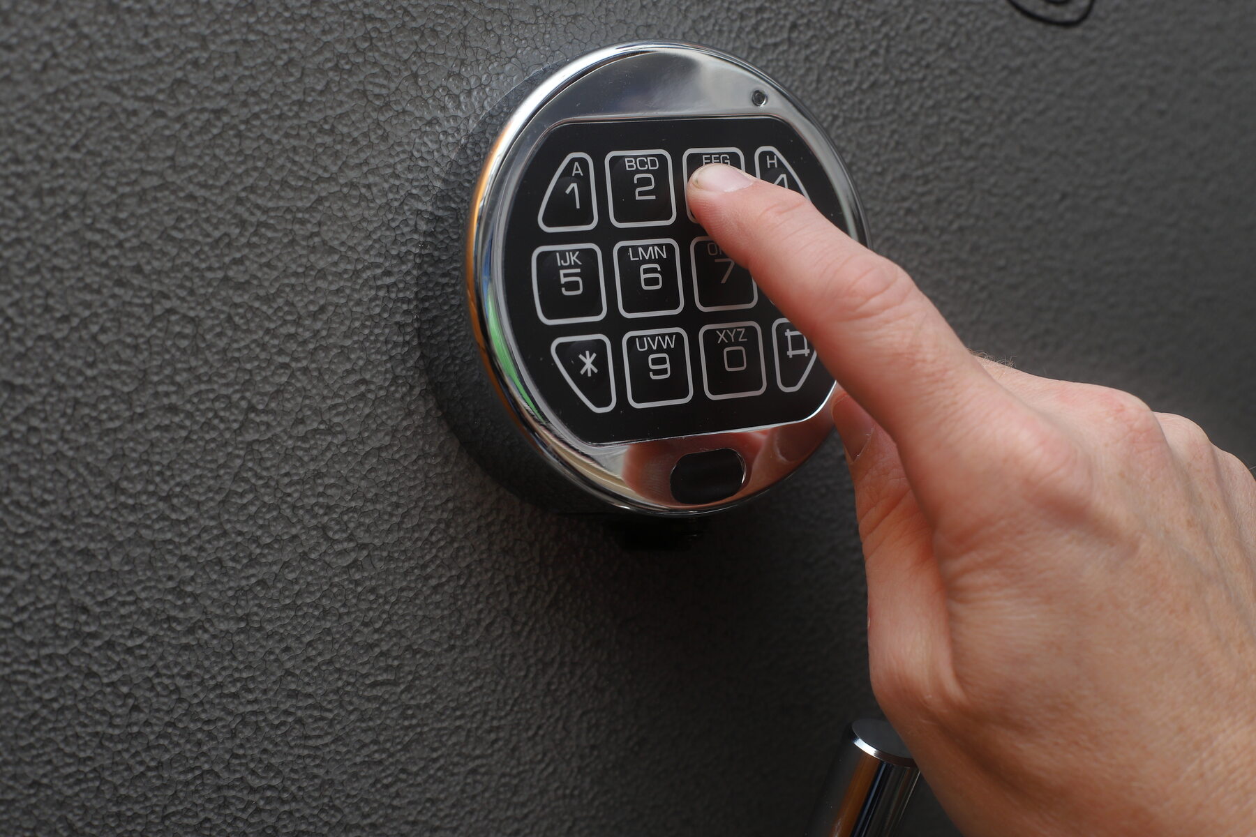 how-to-open-brinks-home-security-safe